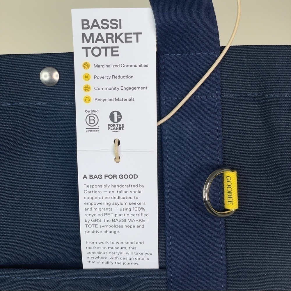 NWT LAST ONE Bassi Market Handcrafted Tote in Navy Blue - Picture 4 of 6